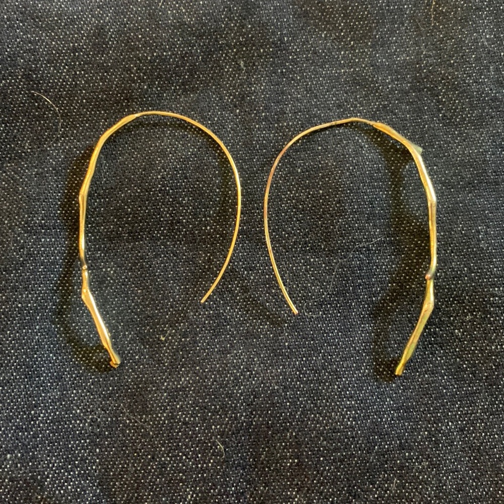 Kendra Scott gold wire “twig” earrings